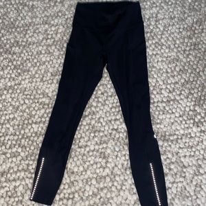 Brand new Lulus size 4 25 inch cropped worn once